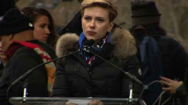 Scarlett Johansson en una Marcha de las Mujeres / CD