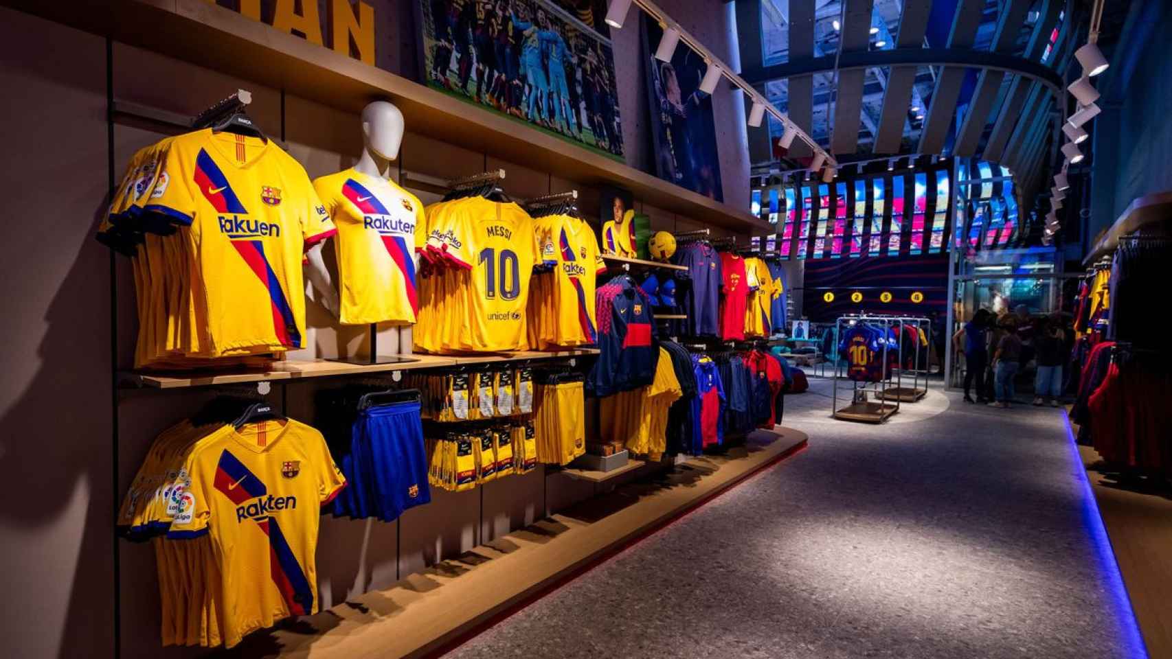 Imagen de archivo de una tienda del Barça con Nike / FC Barcelona