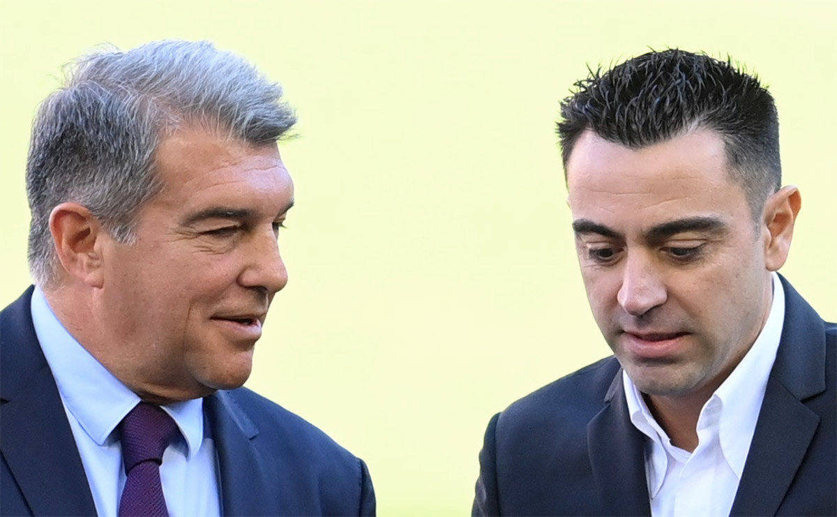 Laporta y Xavi, durante la presentación del nuevo entrenador del Barça / REDES
