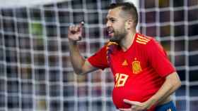 Jordi Alba pega un ‘palito’ a Bartomeu como capitán de la Roja / EFE