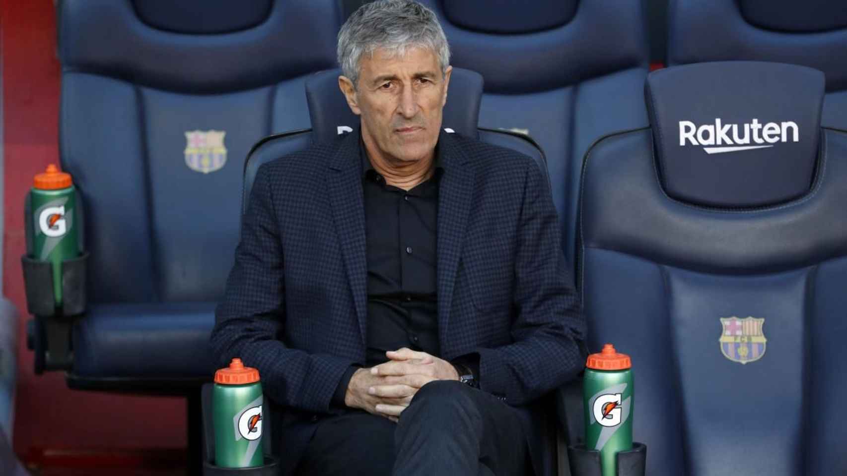 Quique Setién en el banquillo contra el EIbar / FC Barcelona