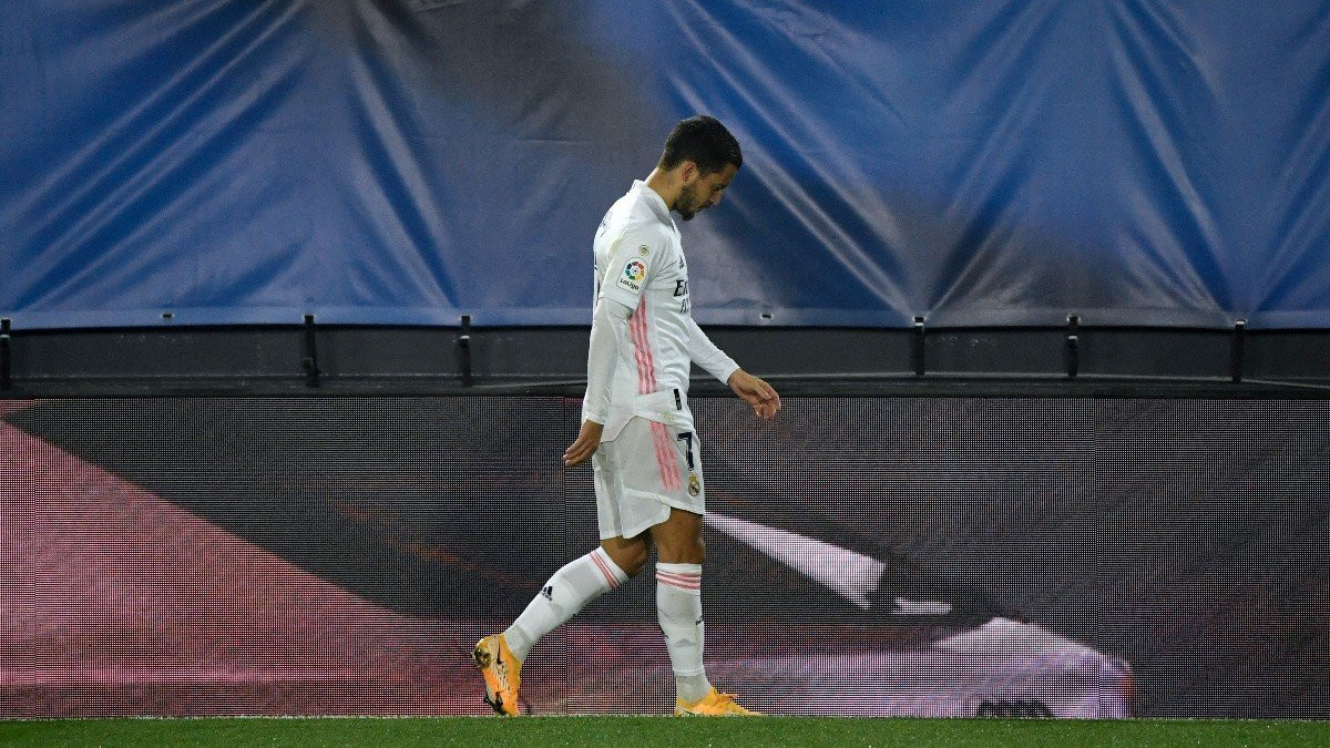 Hazard, lamentándose en un partido con el Real Madrid | EFE