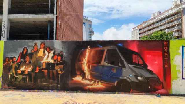 grafiti quema furgon urbana