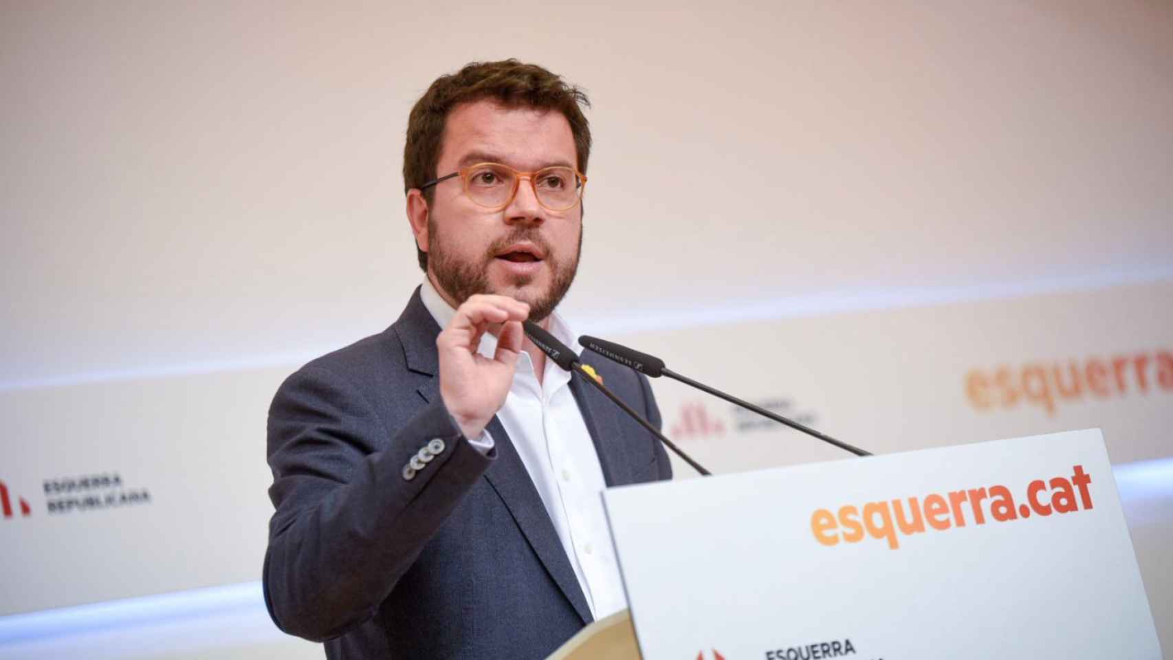 El vicepresidente de la Generalitat y líder de ERC, Pere Aragonès, en la rueda de prensa donde anuncia la propuesta a JxCat para que presida la diputación / @ESQUERRA_ERC