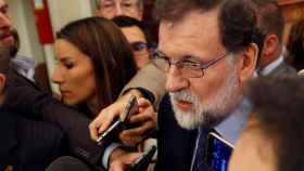 El presidente del Gobierno, Mariano Rajoy, a la salida de la sesión de control al Ejecutivo / EFE