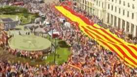 La plaza de Catalunya de Barcelona durante un 12 de octubre