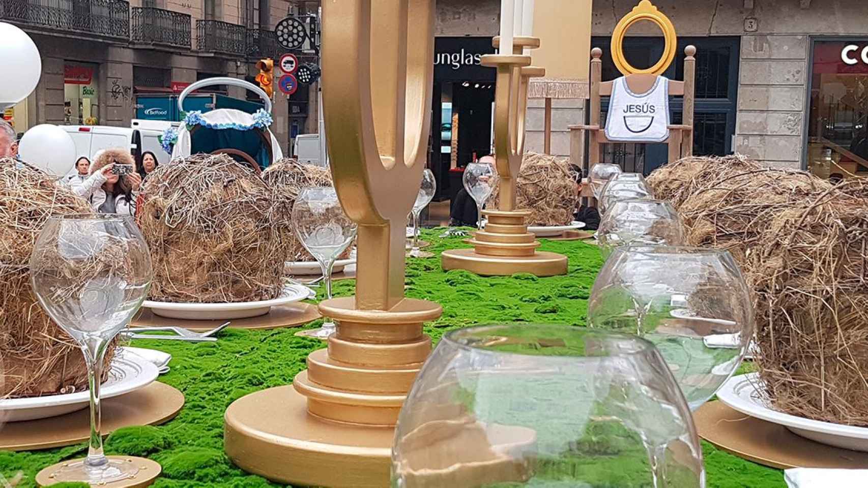 Pesebre navideño montado en 2018 en la plaza Sant Jaume de Barcelona / EP