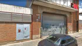Imagen de la nave industrial abandonada donde tres hombres habrían violado a la joven de 18 años en Sabadell (Barcelona) / GOOGLE MAPS