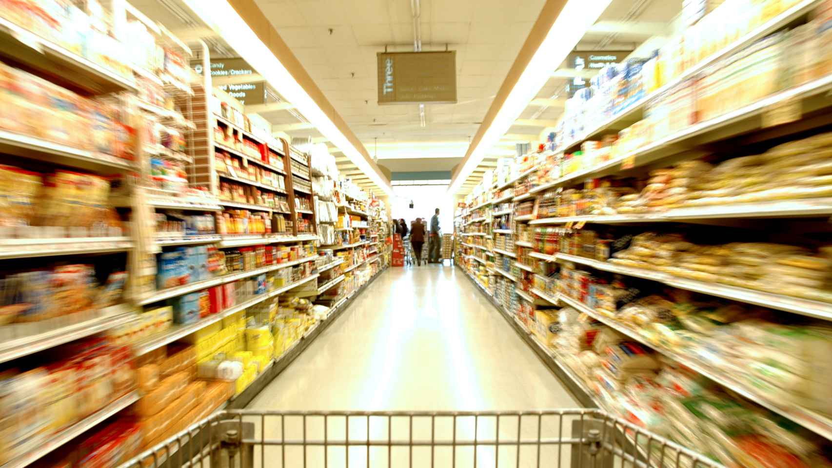 El pasillo de un supermercado, en una imagen de archivo / EFE