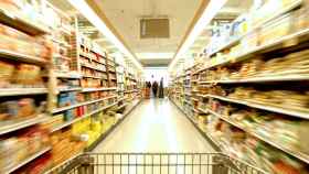 El pasillo de un supermercado, en una imagen de archivo / EFE
