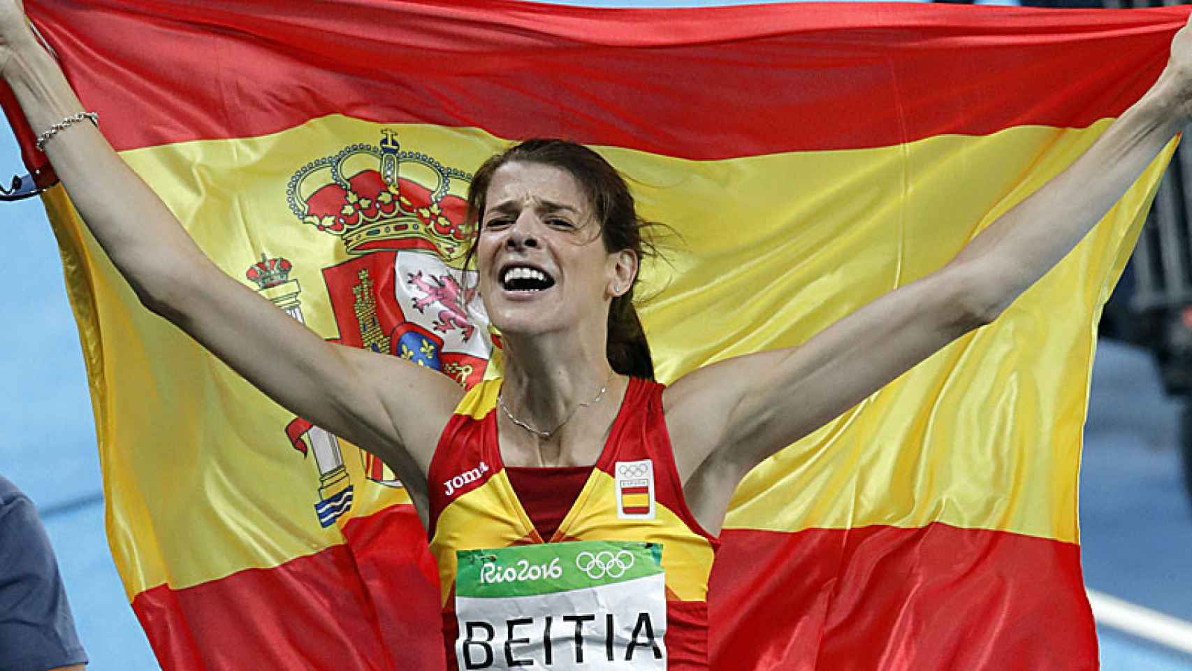 Ruth Beitia celebra su medalla de oro en salto de altura en los Juegos Olímpicos de Río. - EFE
