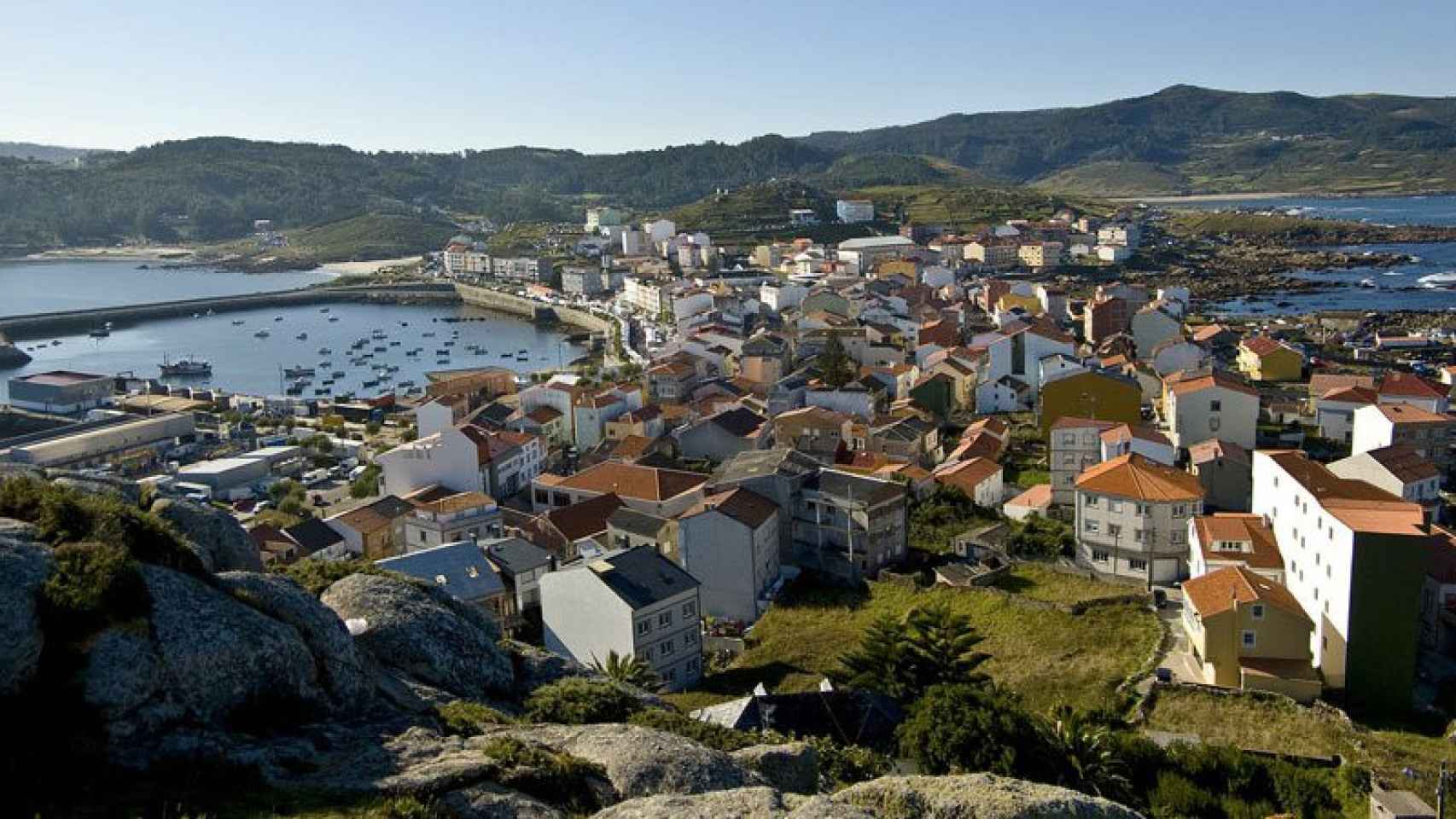 La localidad de Muxía se encuentra en la provincia de Coruña.