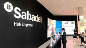 Inauguración de la primera oficina dedicada a empresas de Banco Sabadell, situada en Valencia / BS