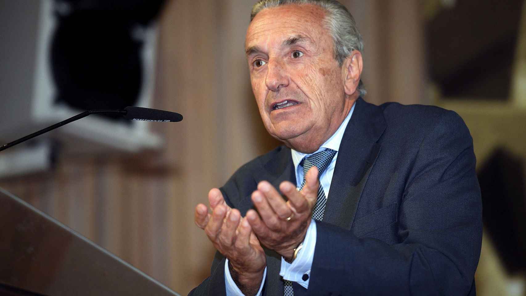 El presidente de la CNMC, José María Marín Quemada, avisa a los bancos por los costes hipotecarios / EFE