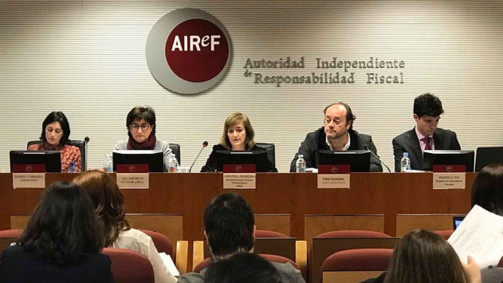 Presentación del 'Informe de Líneas Fundamentales de los Presupuestos y Presupuestos Iniciales de las Administraciones Públicas 2017: comunidades autónomas', de la Airef / AIREF