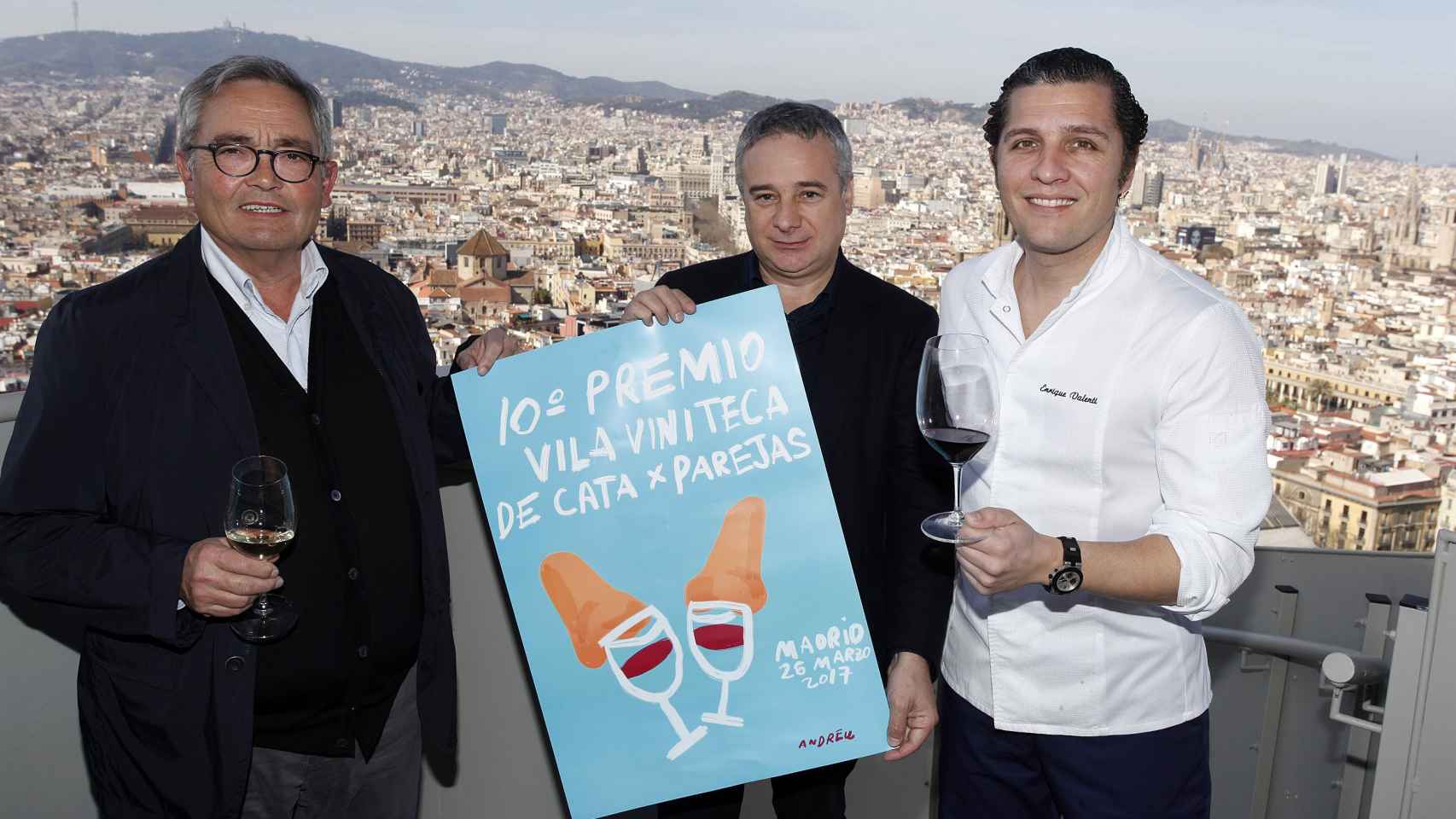 Siscu Martí (i) y Quim Vila (c), socios y propietarios de Vila Viniteca, junto al chef del restaurante Marea Alta de Barcelona, Enrique Valentí (d) / CG