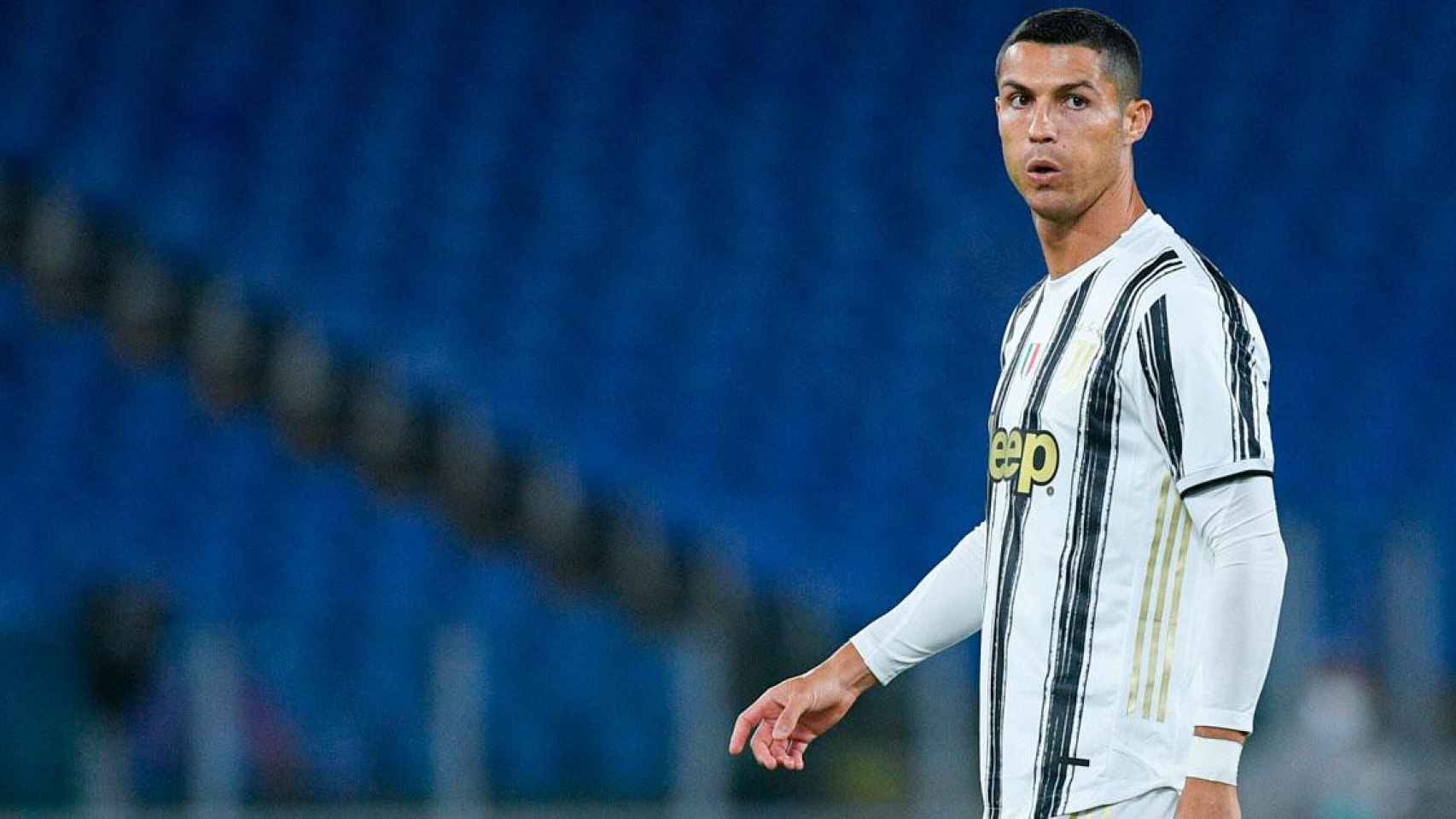 Fracasa la subasta de las botas de Cristiano Ronaldo por 15.000 euros