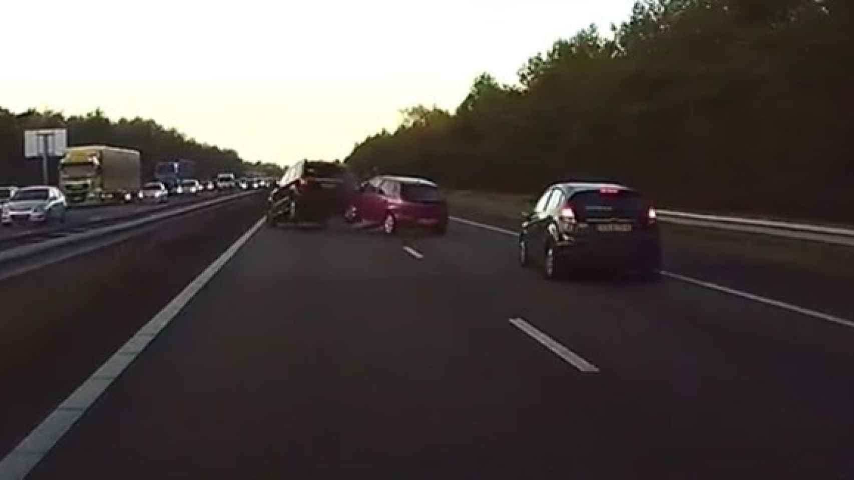Accidente predicho por un coche Tesla / EUROPA PRESS