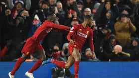 Wijnaldum y Keita celebrando un gol del Liverpool contra el West Ham / EFE