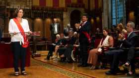 Ada Colau durante la celebración del pleno de constitución del consistorio de Barcelona / EFE