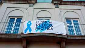 Imagen de la pancarta que ha colgado el Ayuntamiento de Port de la Selva (Girona), para reivindicar la libertad de los presos / CG