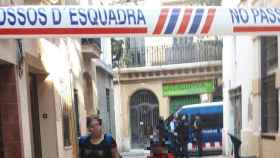 Cordón de Mossos durante el desalojo del edificio ocupado en Sants / Grup d'Habitatge de Sants