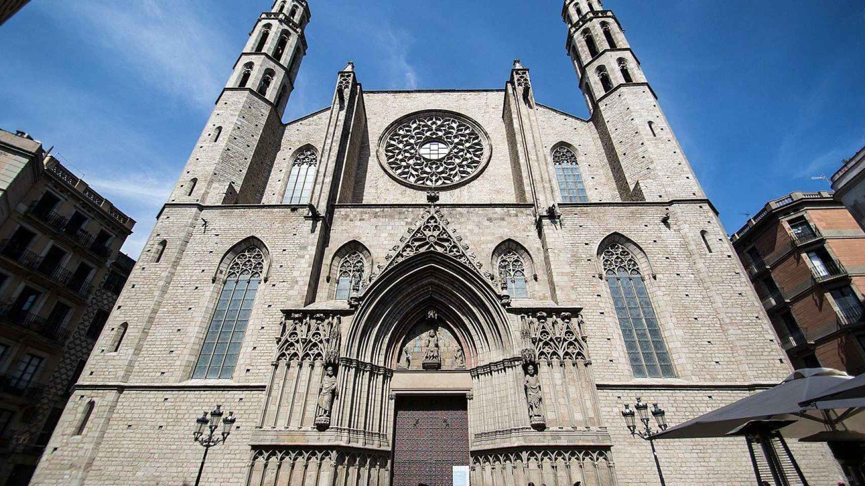 Iglesia de Santa María del Mar de Barcelona / MA
