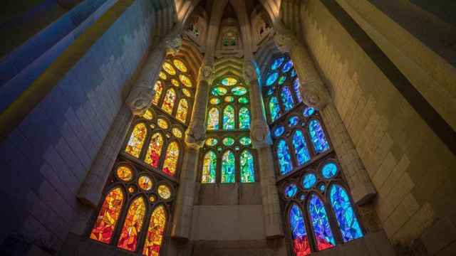 Interior de la Sagrada Familia en Barcelona / PXHERE