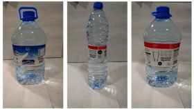 Una foto de todas las botellas de agua retiradas por Eroski / EP
