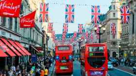 Imagen del barrio de Soho en Londres lleno de banderas británicas / EFE