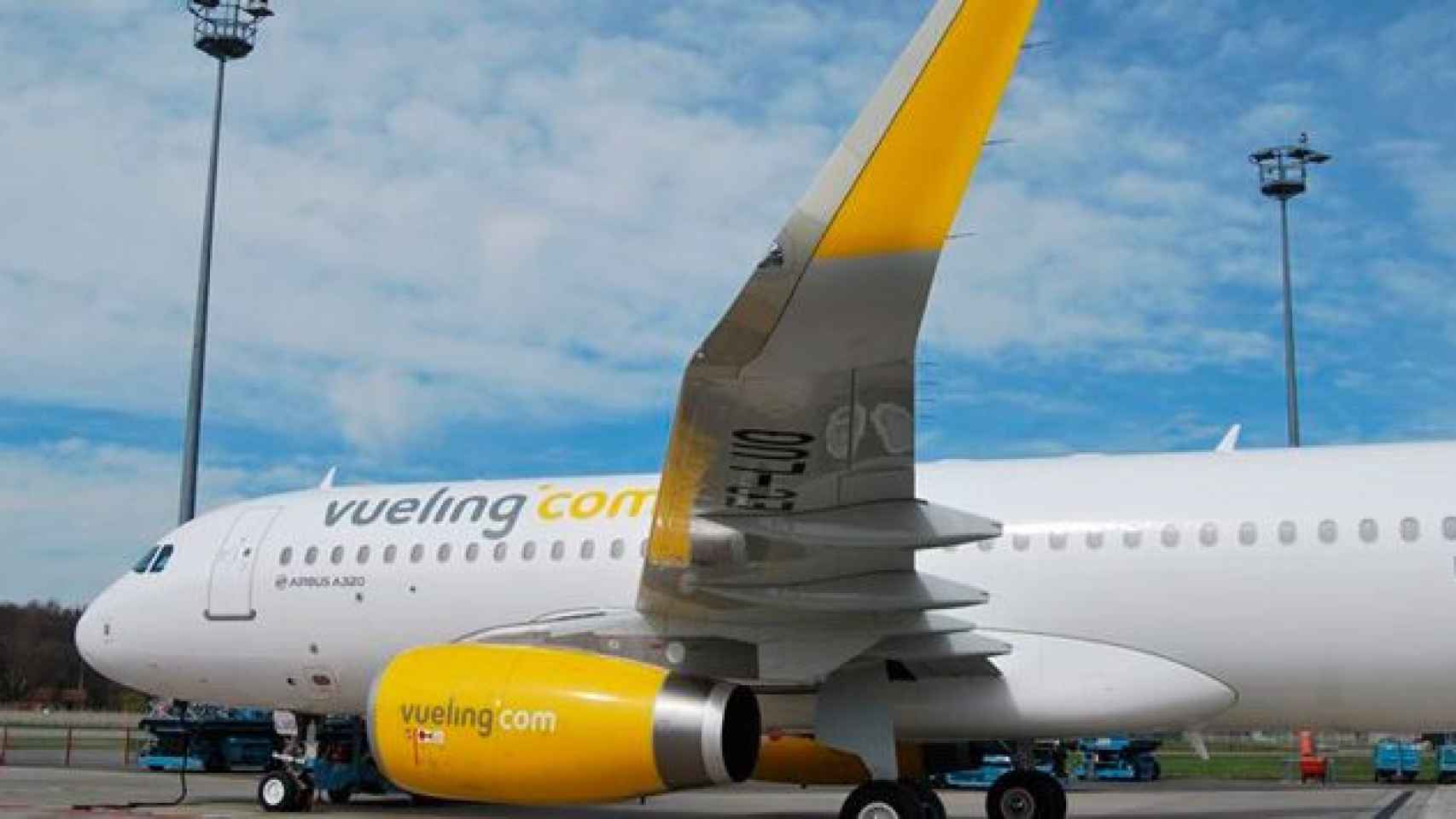 Un avión de Vueling, una de las principales aerolíneas 'low cost' que operan en España  / CG