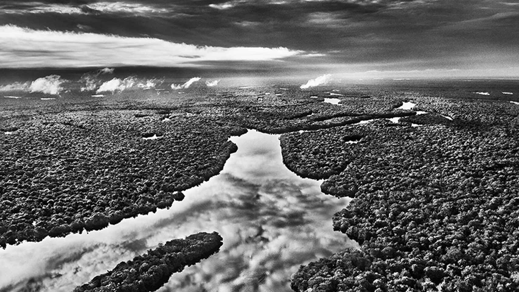 Fotografía del río Negro, afluente del Amazonas (Brasil), 2009 / SEBASTIAO SALGADO