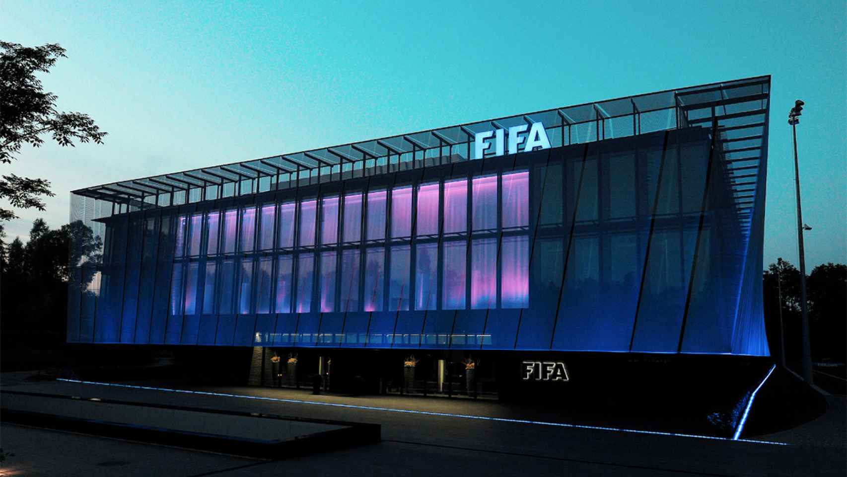 Imagen de una de las oficinas de la FIFA, en pie de guerra con los agentes / REDES