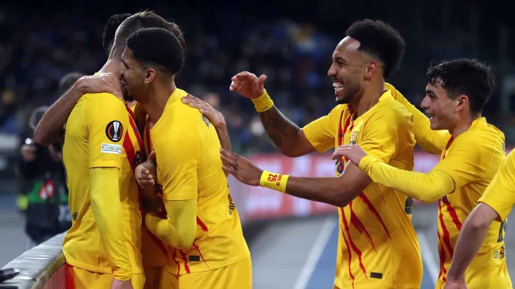 Los jugadores del Barça, celebrando un gol, en la Europa League / FCB