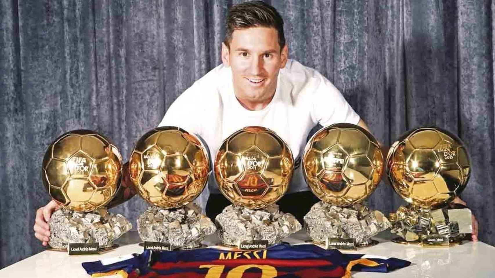Leo Messi con sus cinco balones de oro / EFE