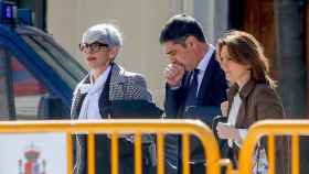 El exmayor de los Mossos d’Esquadra, Josep Lluis Trapero, llega al Tribunal Supremo acompañado de su abogada, Olga Tubau (i) / EUROPA PRESS