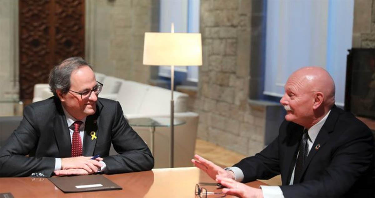El presidente de la Generalitat, Quim Torra, con el consejero delegado de GSMA, John Hoffman / GENCAT