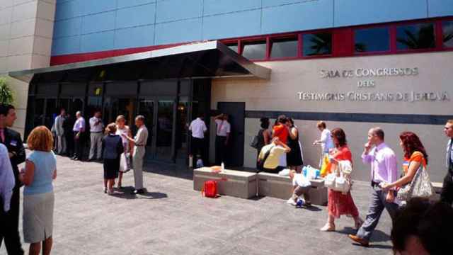 Salón de Asambleas de los Testigos en Sant Quirze (Barcelona), donde se realizarán los cursos / CG