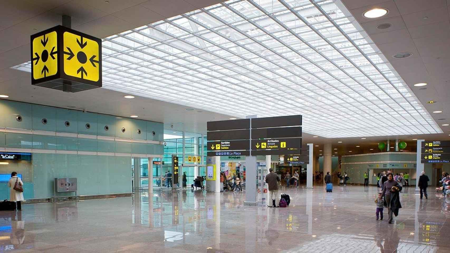 El interior del aeropuerto de El Prat / EP