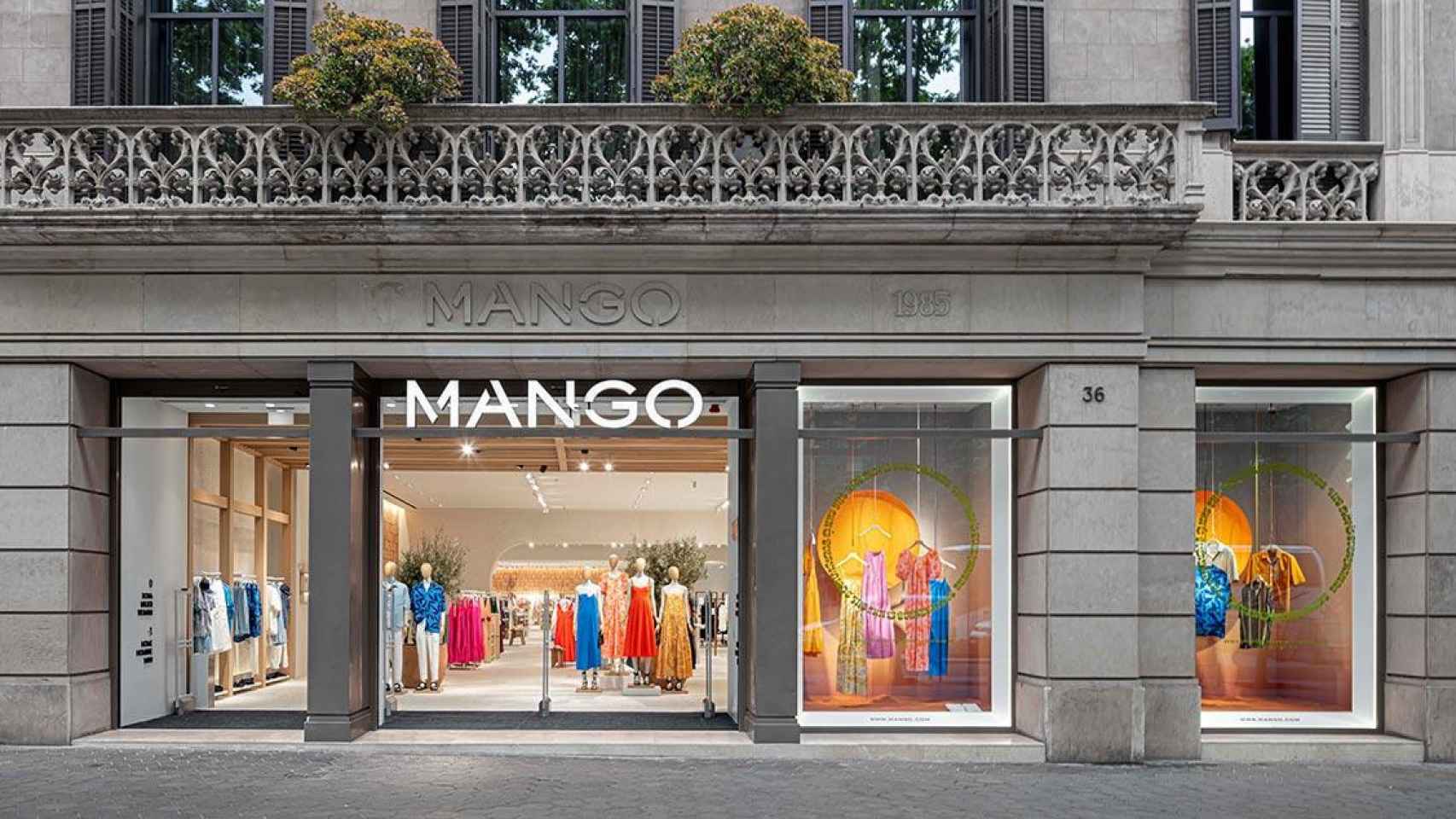 La renovada tienda de Mango, ubicada en el paseo de Gràcia de Barcelona