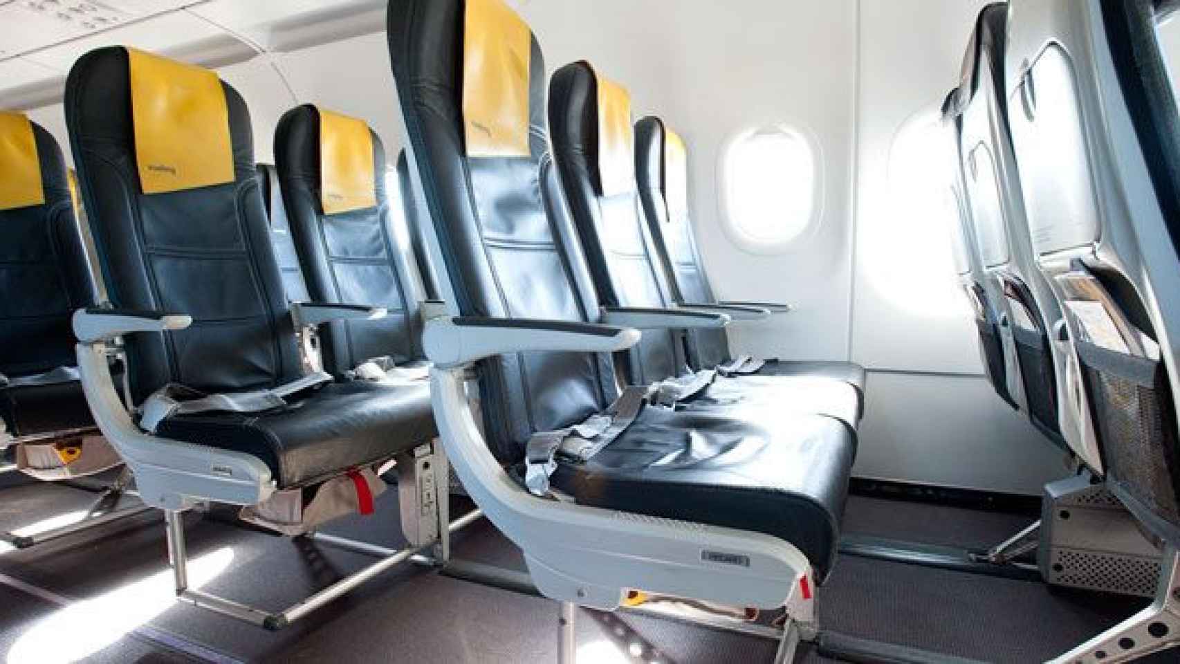 Aspecto de las nuevas butacas 'slim seat' de Vueling, que ofrecerán más espacio a los pasajeros / CG