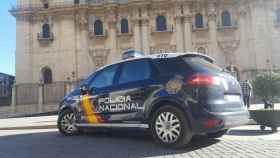 Imagen de archivo de una coche policial en Jaén / EP