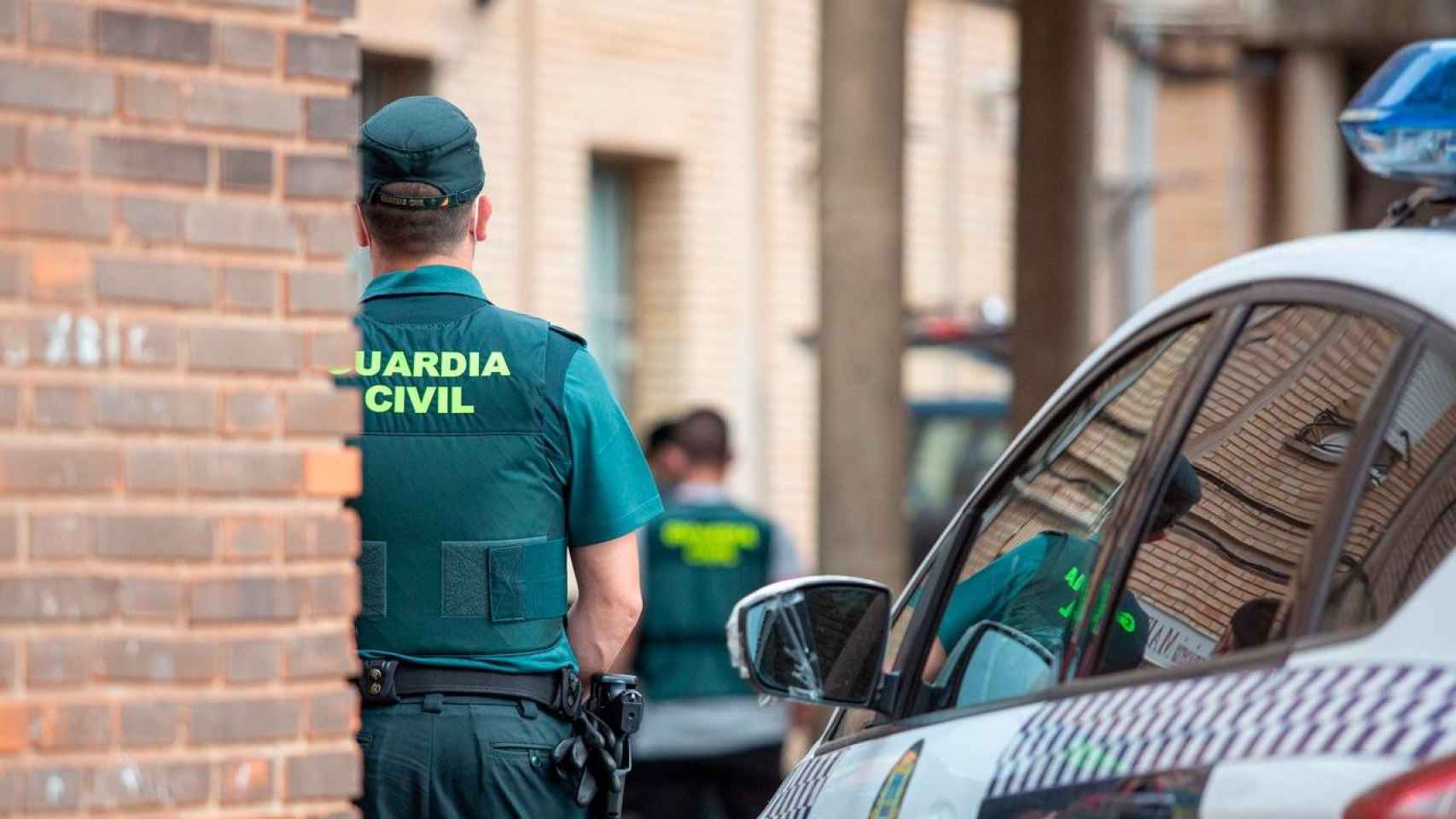 La Guardia Civil actúa contra la explotación sexual / EFE