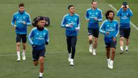 Los futbolistas del Real Madrid en un entrenamiento / EFE
