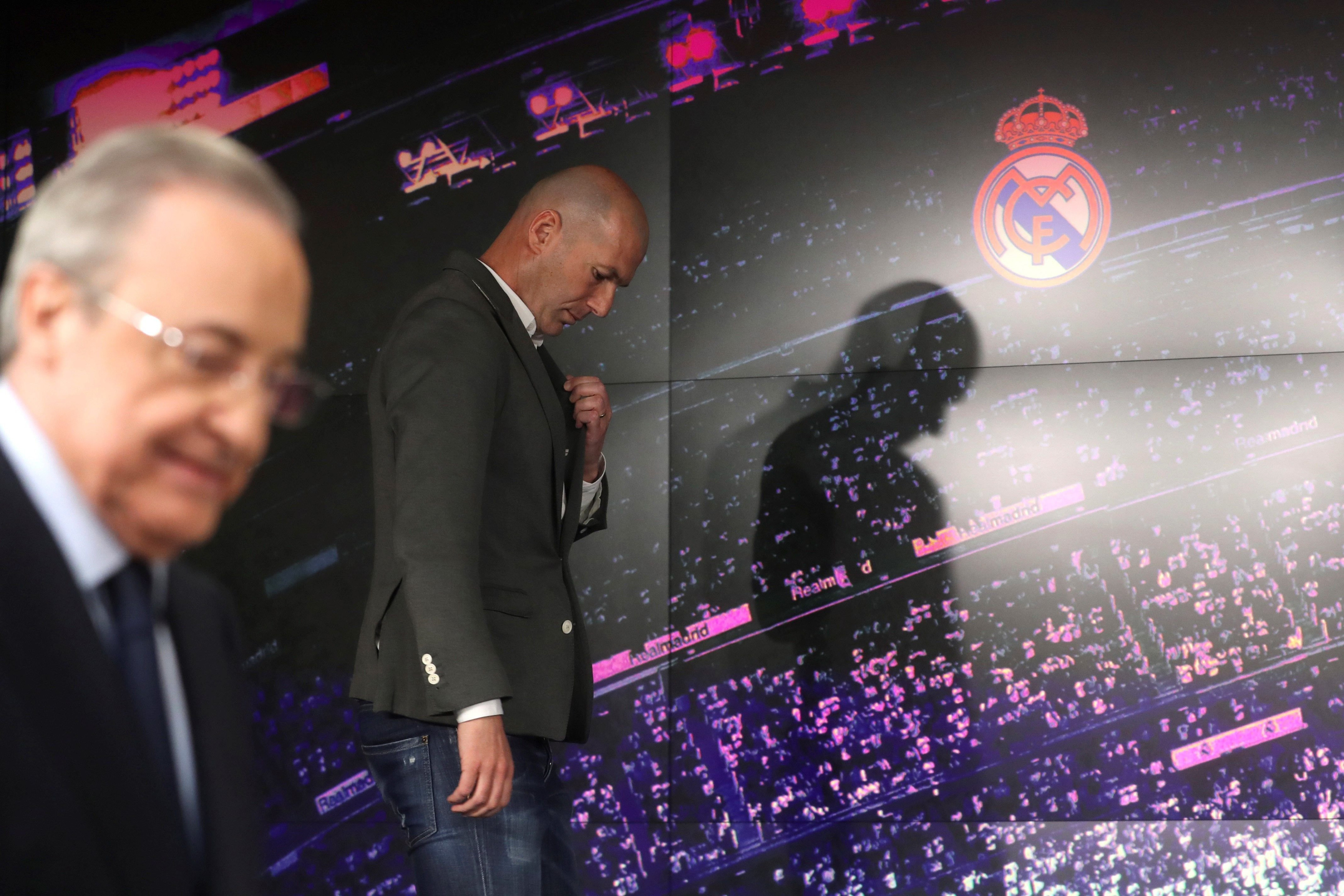 Zidane y Florentino Pérez en el acto de presentación del como entrenador del Real Madrid por segunda vez / EFE