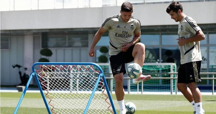 Luka Jovic en un entrenamiento con el Real Madrid | RM