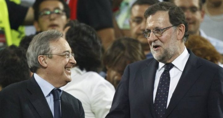 Florentino Pérez, junto a Mariano Rajoy en el palco del Bernabéu | REDES