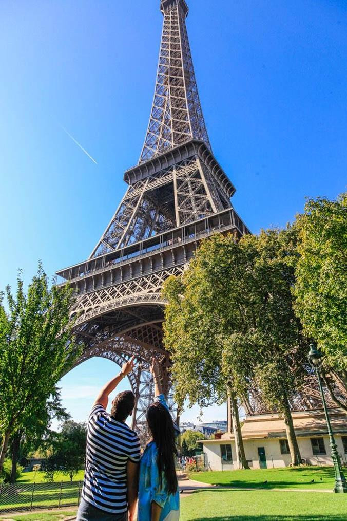 Pareja en la Torre Eiffel de París / TRIPADVISOR