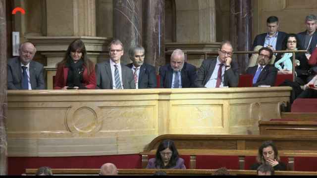 Rectores de las universidades públicas catalanas en la tribuna del Parlament