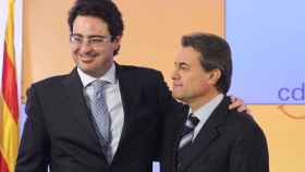 David Madí junto a Artur Mas, a quien investigan contratos como posible rama de la financiación irregular de Convergencia / CG